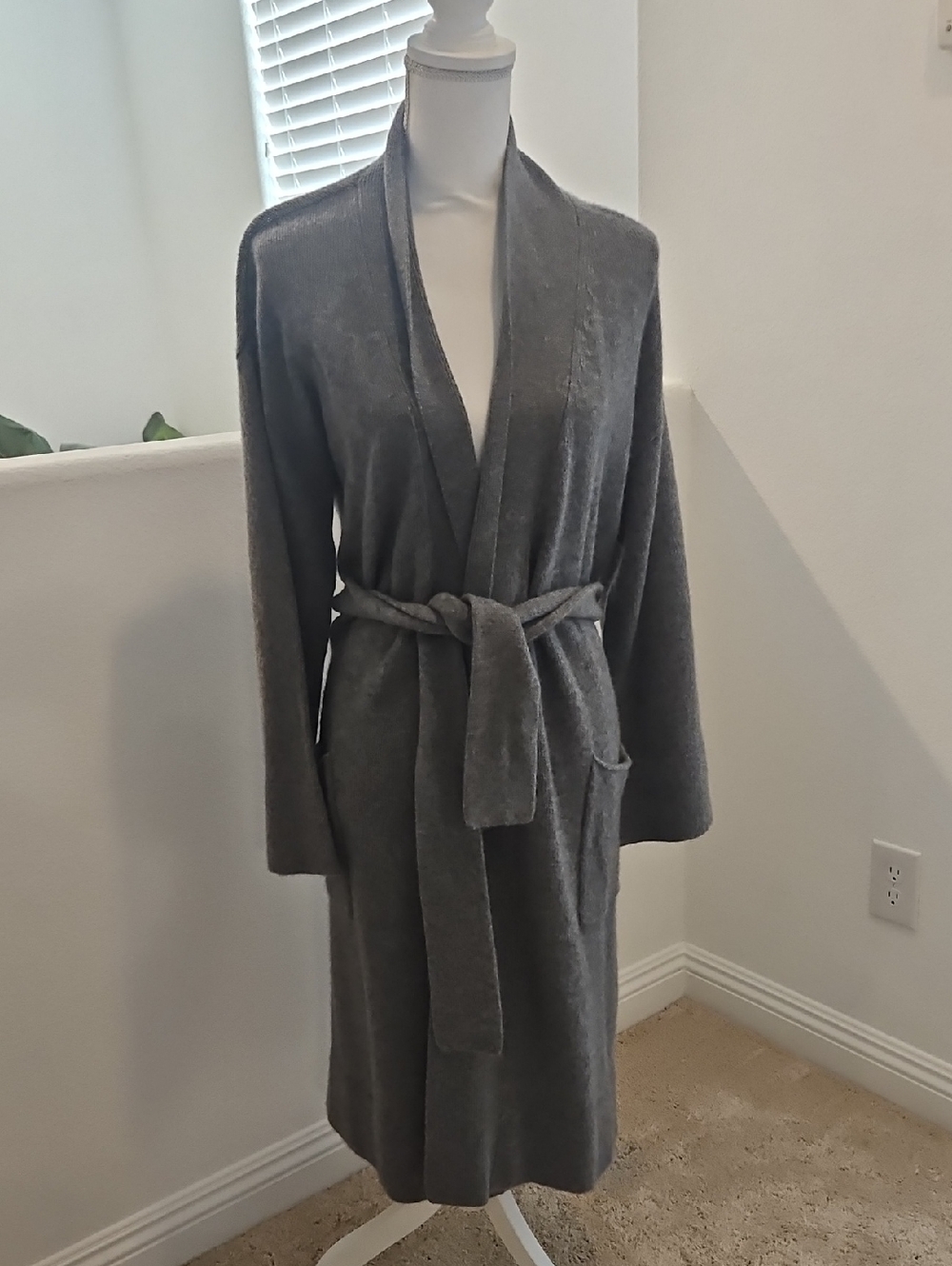 NakedCashmere Heather Gray 100% Cashmere Cardigan Sweater Sz M